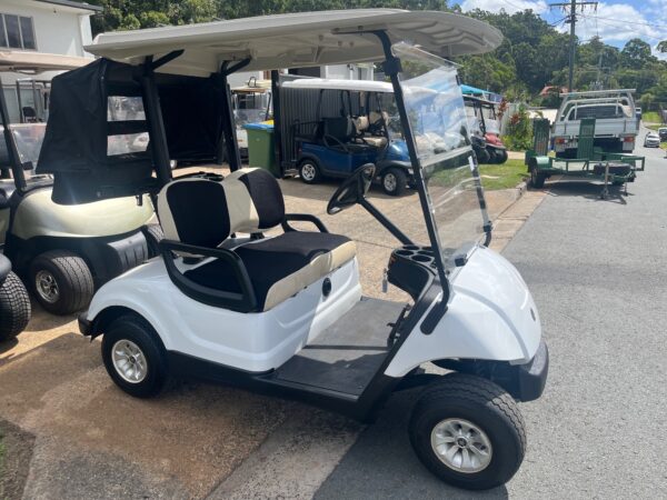 Yamaha 08 White C707(4)
