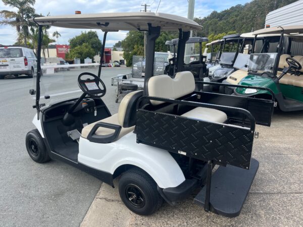 Yam 4 Seater U272 (1)