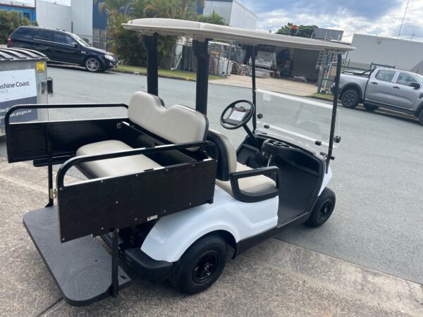 Yam 4 Seater U272 (2)