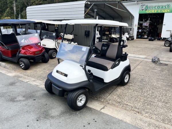 Club Car Precedent 2011 Lead Acid 2 Seat White U301 (2)