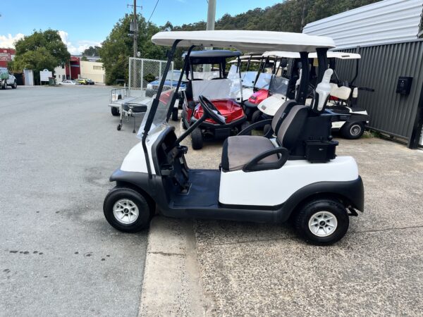 Club Car Precedent 2011 Lead Acid 2 Seat White U301 (3)
