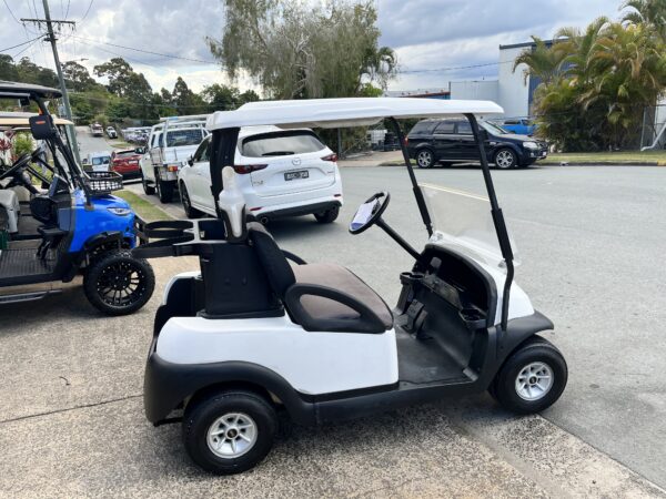 Club Car Precedent 2011 Lead Acid 2 Seat White U301 (5)