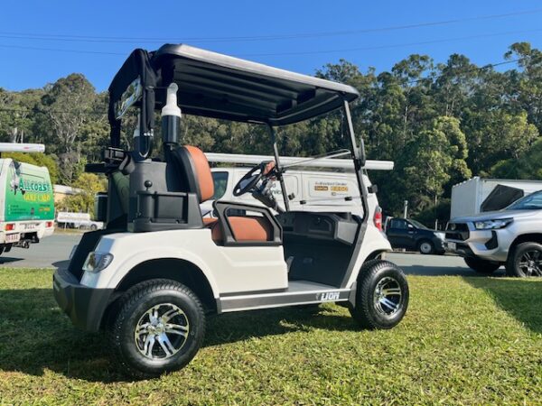 Lion 2 Seat Lithium White E826 (5)