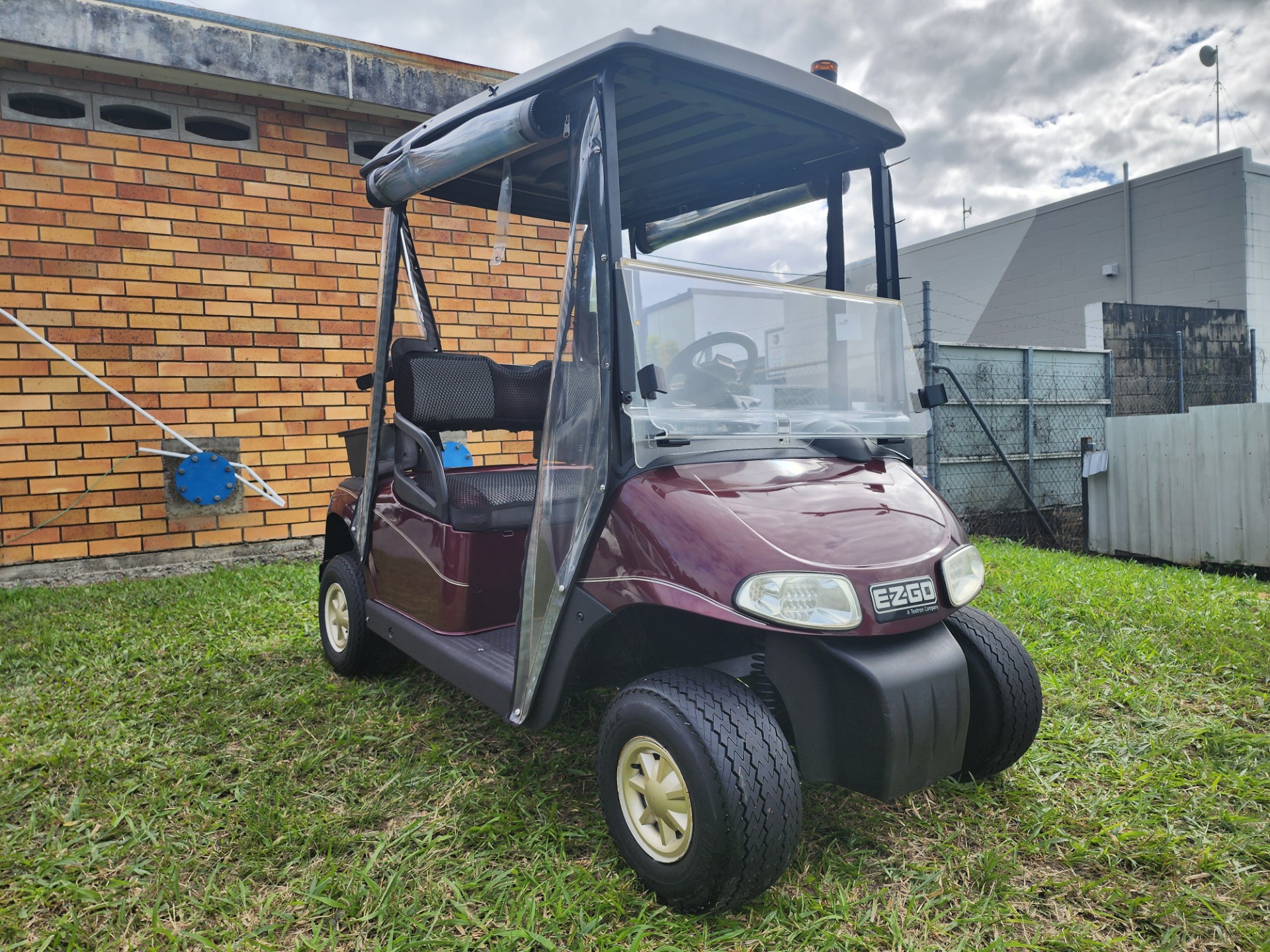 Ezgo Rxv U387.jpg9