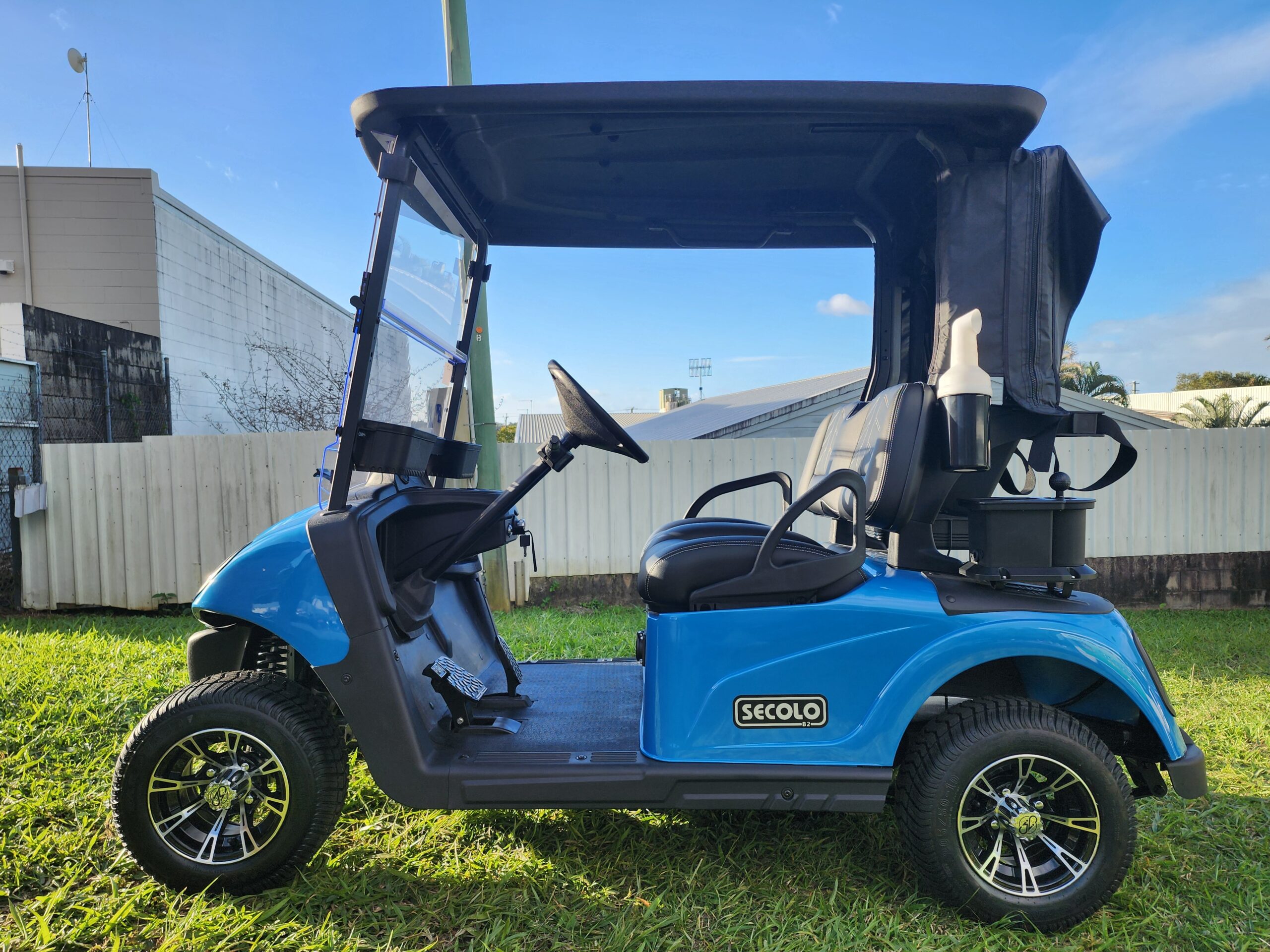 Hio Ev B2 U413.jpg3