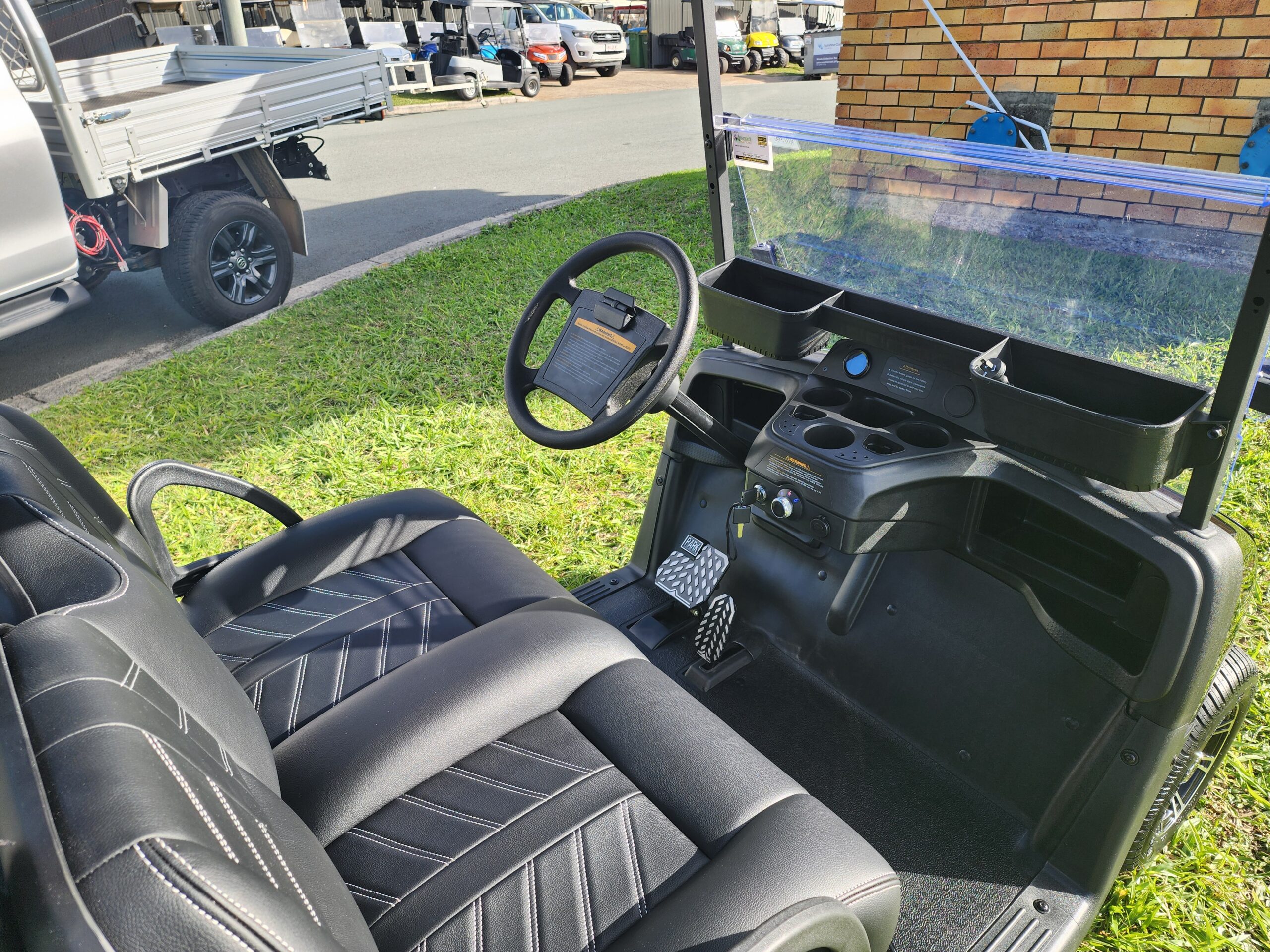Hio Ev B2 U414.jpg3